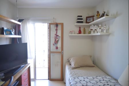 Apartamento à venda com 110m², 4 quartos e 2 vagasQuarto 3