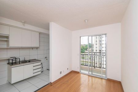 Sala de apartamento para alugar com 2 quartos, 42m² em Irajá, Rio de Janeiro