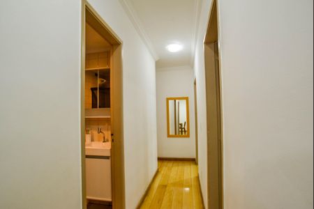 Corredor de apartamento à venda com 3 quartos, 71m² em Val Paraiso, Santo André