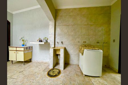 Casa à venda com 415m², 4 quartos e sem vagaÁrea de Serviço