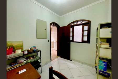 Casa à venda com 415m², 4 quartos e sem vagaEscritório