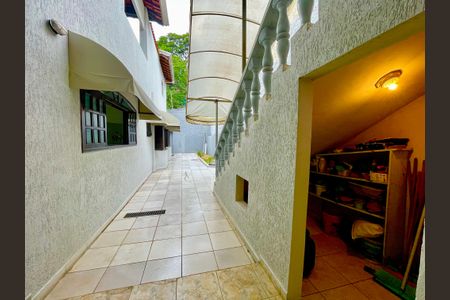 Casa à venda com 415m², 4 quartos e sem vagaDepósito 