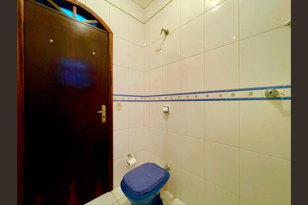 Casa à venda com 415m², 4 quartos e sem vagaBanheiro