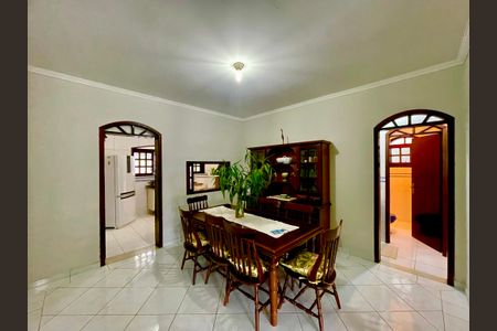 Casa à venda com 415m², 4 quartos e sem vagaSala de Jantar