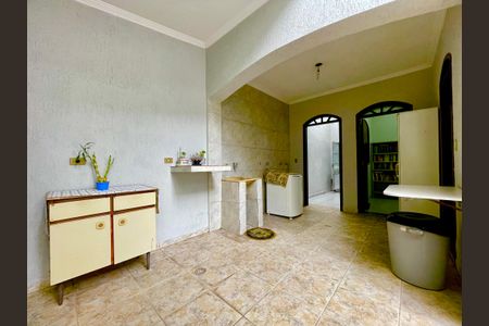 Casa à venda com 415m², 4 quartos e sem vagaÁrea de Serviço