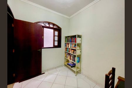 Casa à venda com 415m², 4 quartos e sem vagaEscritório
