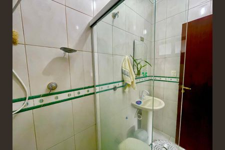 Casa à venda com 415m², 4 quartos e sem vagaBanheiro da Suíte 1