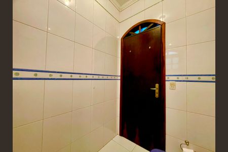 Casa à venda com 415m², 4 quartos e sem vagaBanheiro