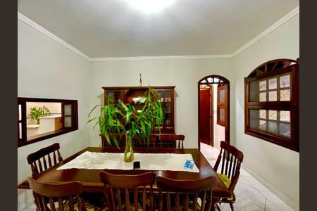 Casa à venda com 415m², 4 quartos e sem vagaSala de Jantar