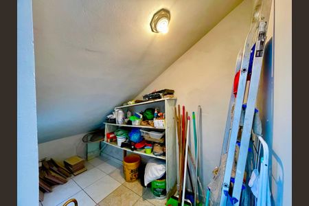 Casa à venda com 415m², 4 quartos e sem vagaDepósito 