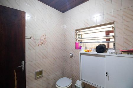 Casa para alugar com 240m², 3 quartos e 2 vagasBanheiro 2