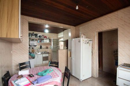 Casa para alugar com 240m², 3 quartos e 2 vagasCozinha 