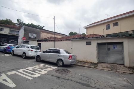 Casa para alugar com 240m², 3 quartos e 2 vagasFachada / Placa 
