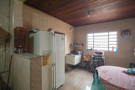 Casa para alugar com 240m², 3 quartos e 2 vagasCozinha 