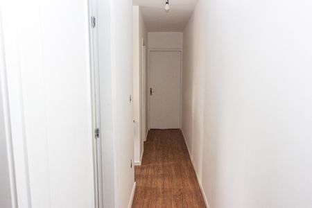 Corredor de casa para alugar com 3 quartos, 250m² em Jardim Ernestina, São Paulo