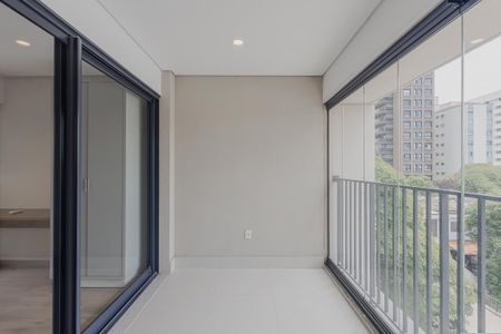 Varanda de kitnet/studio para alugar com 1 quarto, 28m² em Sumaré, São Paulo