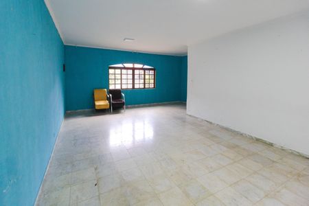 Casa para alugar com 3 quartos, 200m² em Vila Rio de Janeiro, Guarulhos