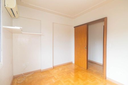 Quarto 3 de apartamento para alugar com 3 quartos, 108m² em Santana, Porto Alegre