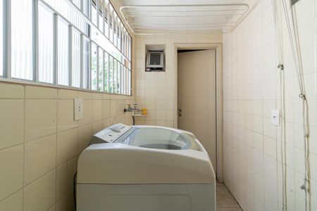 Apartamento para alugar com 70m², 3 quartos e 1 vagaÁrea de Serviço