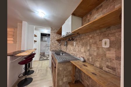 Casa para alugar com 84m², 2 quartos e 1 vaga Casa para alugar com 84m², 2 quartos e 1 vagaCozinha