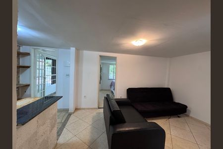 Casa para alugar com 84m², 2 quartos e 1 vaga Casa para alugar com 84m², 2 quartos e 1 vagaSala