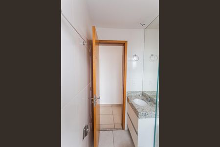 Apartamento à venda com 115m², 2 quartos e 2 vagasBanheiro Social
