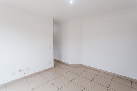 Apartamento à venda com 115m², 2 quartos e 2 vagasSala