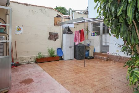 Casa à venda com 480m², 7 quartos e 4 vagas Casa à venda com 480m², 7 quartos e 4 vagasCasa 2 - Área de serviço