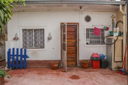 Casa à venda com 480m², 7 quartos e 4 vagas Casa à venda com 480m², 7 quartos e 4 vagasCasa 2 - Área de serviço