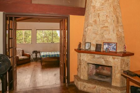 Casa à venda com 480m², 7 quartos e 4 vagas Casa à venda com 480m², 7 quartos e 4 vagasCasa 1 - Quarto 2