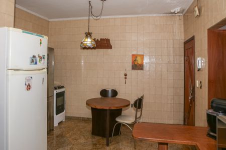 Casa à venda com 480m², 7 quartos e 4 vagas Casa à venda com 480m², 7 quartos e 4 vagasCozinha