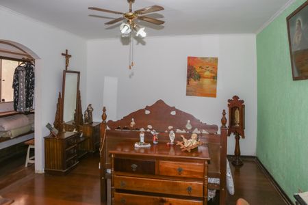 Casa à venda com 480m², 7 quartos e 4 vagas Casa à venda com 480m², 7 quartos e 4 vagasCasa 1 - Suíte