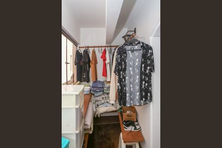 Casa à venda com 480m², 7 quartos e 4 vagas Casa à venda com 480m², 7 quartos e 4 vagasCasa 1 - Suíte