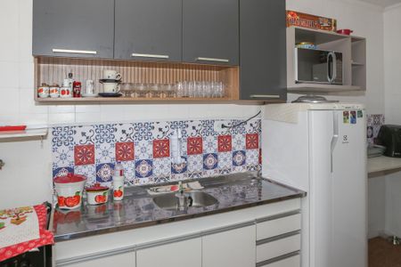 Casa à venda com 480m², 7 quartos e 4 vagas Casa à venda com 480m², 7 quartos e 4 vagasCasa 3 - Cozinha