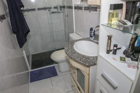 Casa à venda com 480m², 7 quartos e 4 vagas Casa à venda com 480m², 7 quartos e 4 vagasCasa 1 - Banheiro