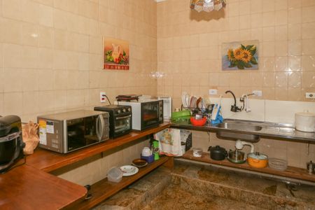 Casa à venda com 480m², 7 quartos e 4 vagas Casa à venda com 480m², 7 quartos e 4 vagasCozinha