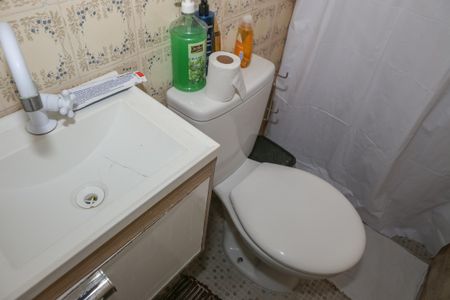 Casa à venda com 480m², 7 quartos e 4 vagas Casa à venda com 480m², 7 quartos e 4 vagasCasa 3 - Banheiro