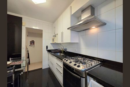 Apartamento à venda com 80m², 2 quartos e 1 vaga Apartamento à venda com 80m², 2 quartos e 1 vagaCozinha