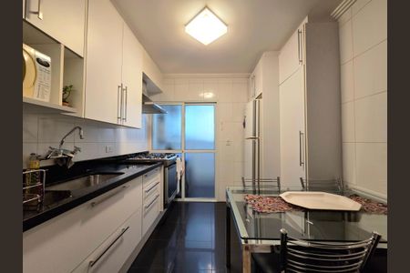 Apartamento à venda com 80m², 2 quartos e 1 vaga Apartamento à venda com 80m², 2 quartos e 1 vagaCozinha