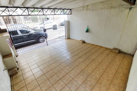 Casa à venda com 97m², 3 quartos e 2 vagasGaragem