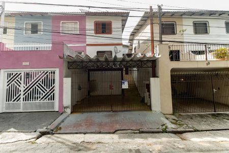Casa à venda com 97m², 3 quartos e 2 vagasFachada