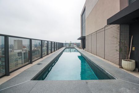 Studio à venda com 30m², 1 quarto e sem vagaÁrea comum - Piscina