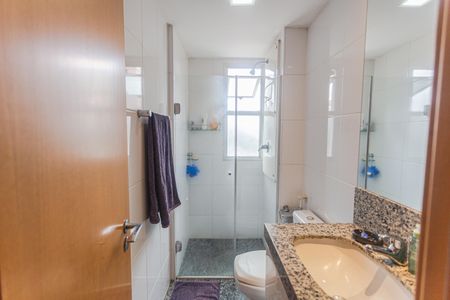 Apartamento à venda com 128m², 4 quartos e 3 vagasBanheiro Social