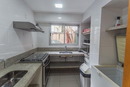 Apartamento à venda com 128m², 4 quartos e 3 vagasÁrea comum - Cozinha do Salão de festas