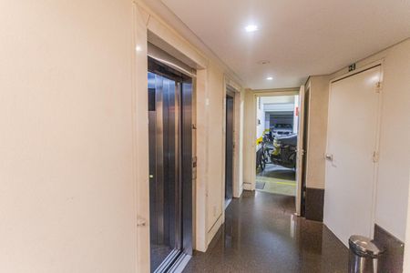 Apartamento à venda com 128m², 4 quartos e 3 vagasHall de entrada