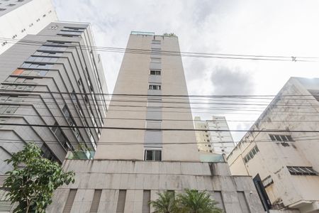Apartamento à venda com 128m², 4 quartos e 3 vagasFachada