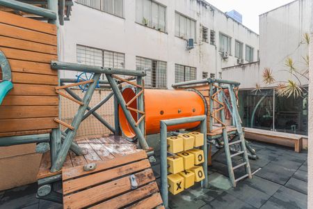 Apartamento à venda com 128m², 4 quartos e 3 vagasÁrea comum - Playground