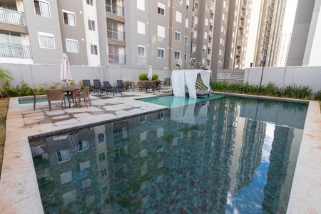 Apartamento à venda com 36m², 2 quartos e sem vagaÁrea comum - Piscina