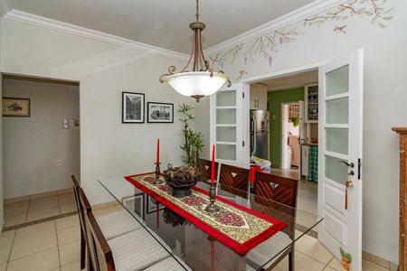 Casa à venda com 226m², 4 quartos e 2 vagasSala 2