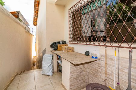 Casa à venda com 226m², 4 quartos e 2 vagasÁrea de Serviço